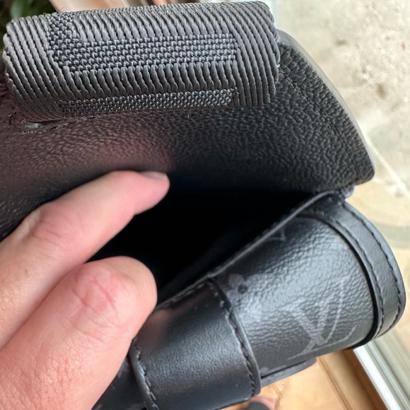 LOUIS VUITTON Saumur Slingbag Monogram Eclipse Authentic Box Receipt Exceptional - Picture 12 of 16